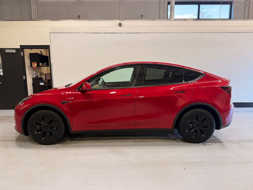 Thumbnail: 2023 Tesla Model Y - 2