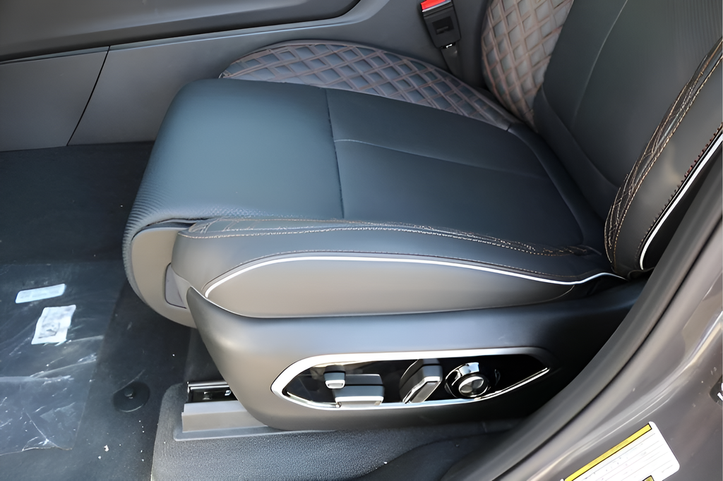 New Car 2025 Jeep Grand Cherokee L  Summit Reserve For Sale Under $70,000 In Austin, Texas