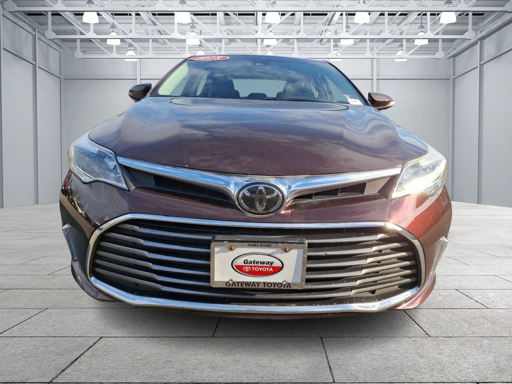 2018 Toyota Avalon XLE 2