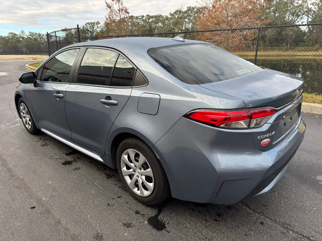 2020 Toyota Corolla LE 3