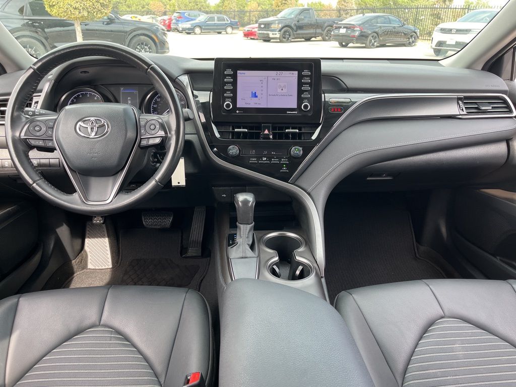 Thumbnail: 2021 Toyota Camry - 16