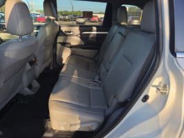 Used 2017 Toyota Highlander SUV
