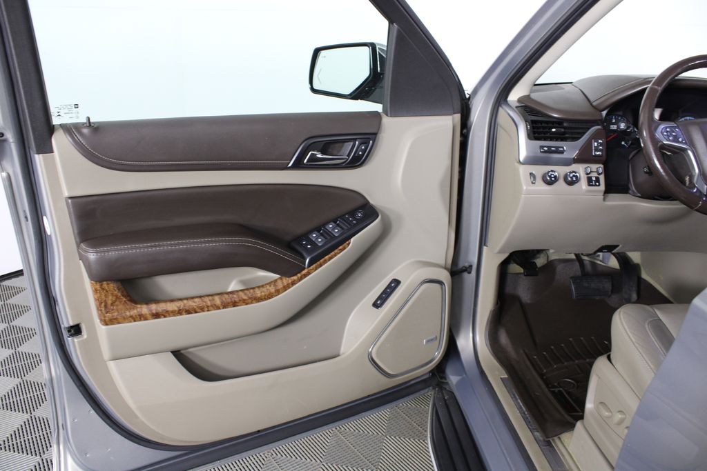 Used 2018 Chevrolet Suburban for sale in 