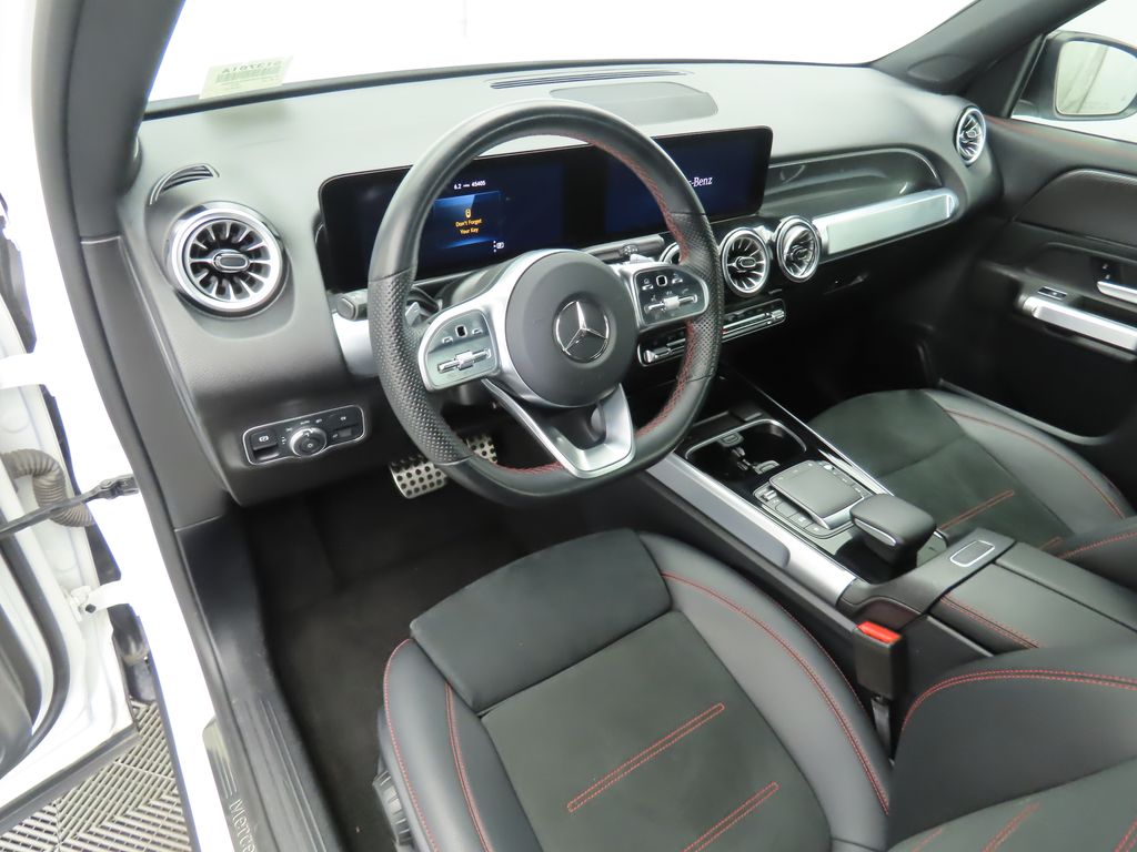 2022 Mercedes-Benz GLB 250 9