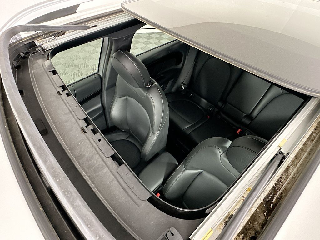 Thumbnail: 2019 MINI Cooper Countryman - 21