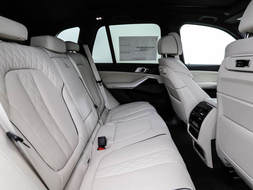 Thumbnail: 2026 BMW X5 - 27
