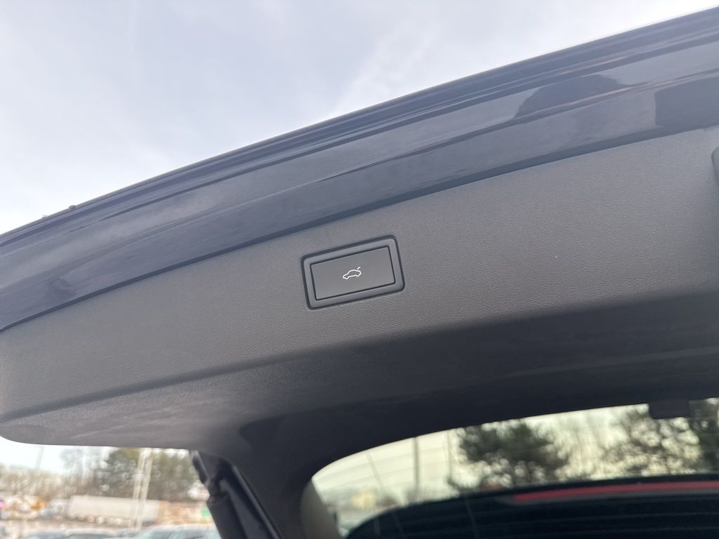 2025 Volkswagen Tiguan 2.0T SE Black at Subaru and VW of Moon Township