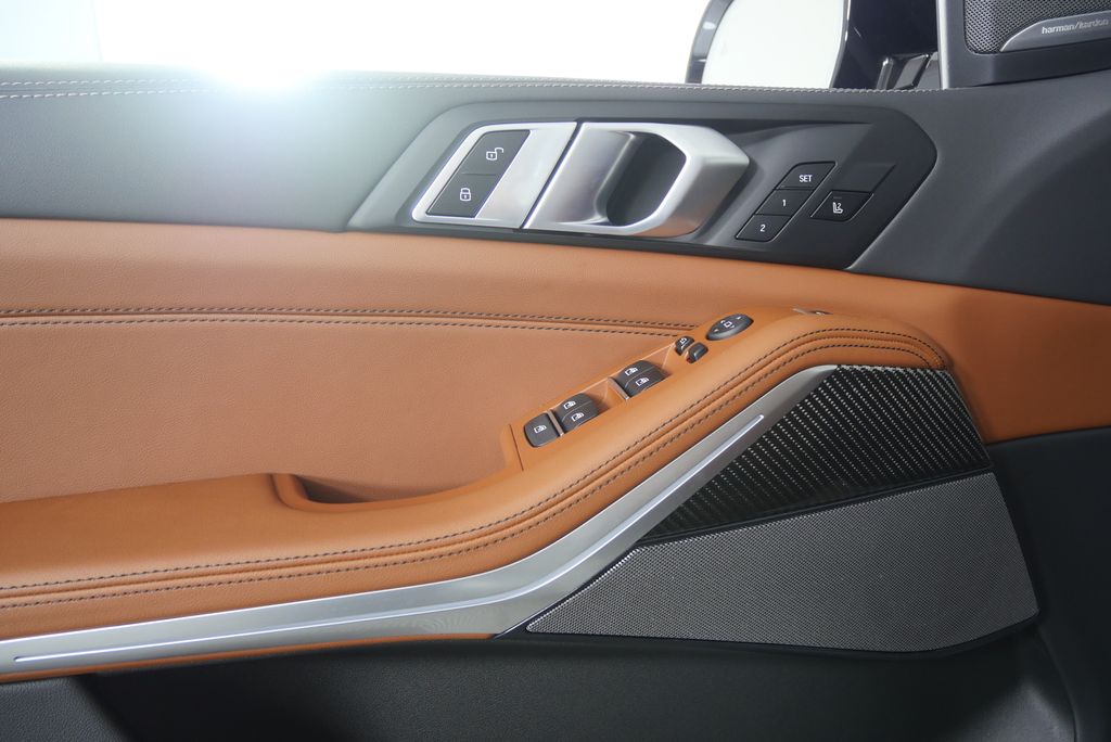 Thumbnail: 2026 BMW X5 - 8