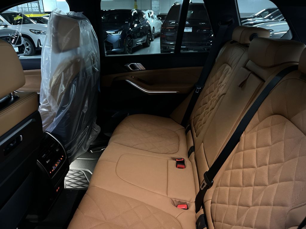 Thumbnail: 2026 BMW X5 - 23