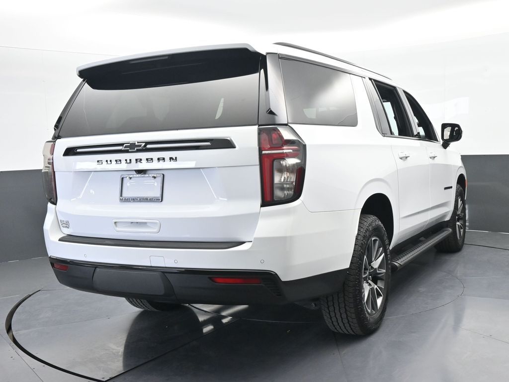 Used 2024 Summit White Chevrolet Z71 image 5