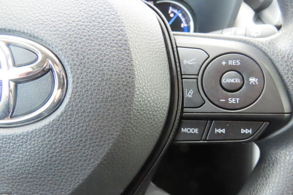 Thumbnail: 2024 Toyota RAV4 - 12