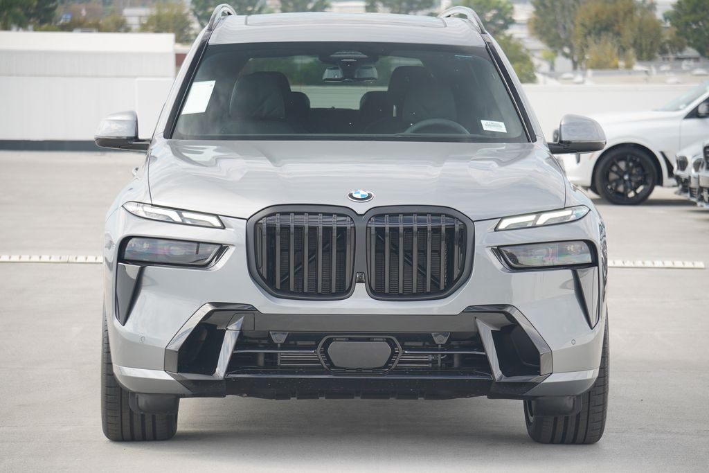Thumbnail: 2026 BMW X7 - 2