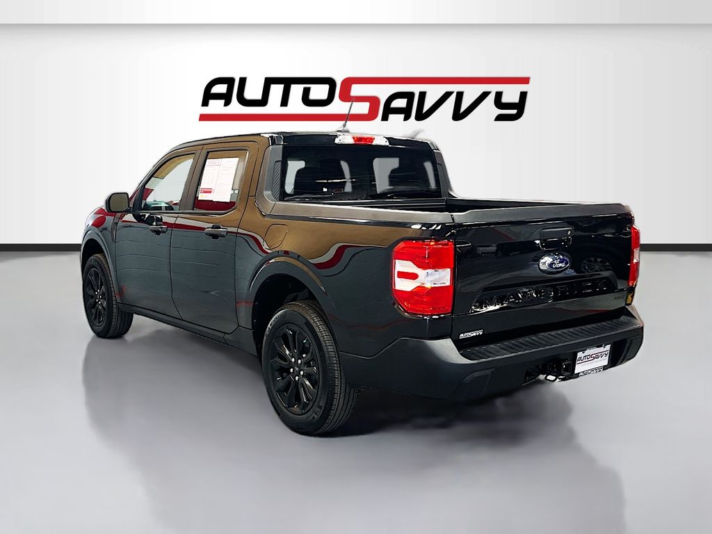 Used 2024 Shadow Black Ford XLT image 5
