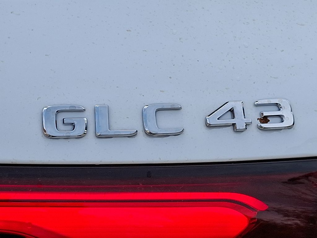 2025 Mercedes-Benz GLC 43 AMG 23