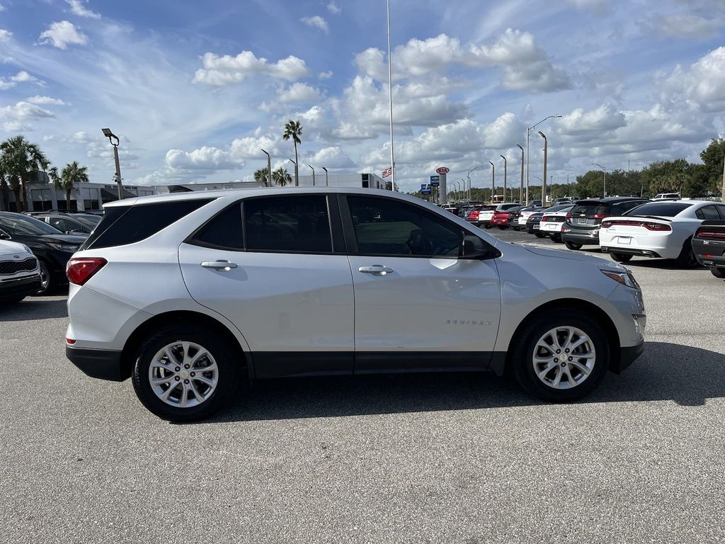 2021 Chevrolet Equinox LS 4