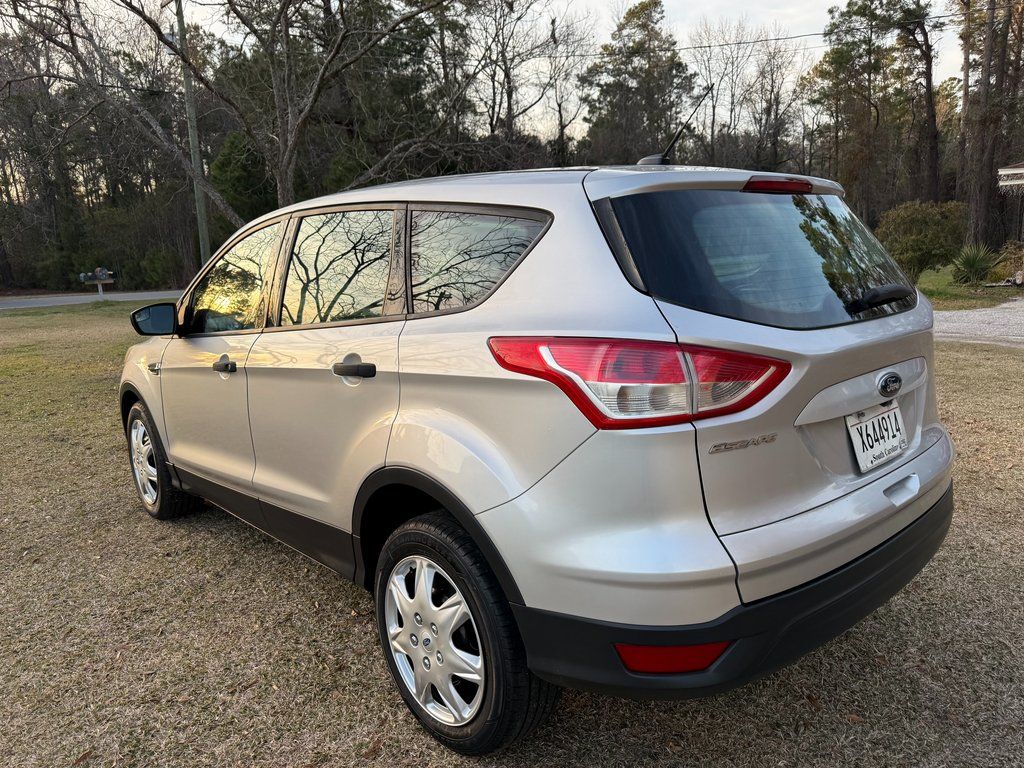 2016 Ford Escape S FWD
