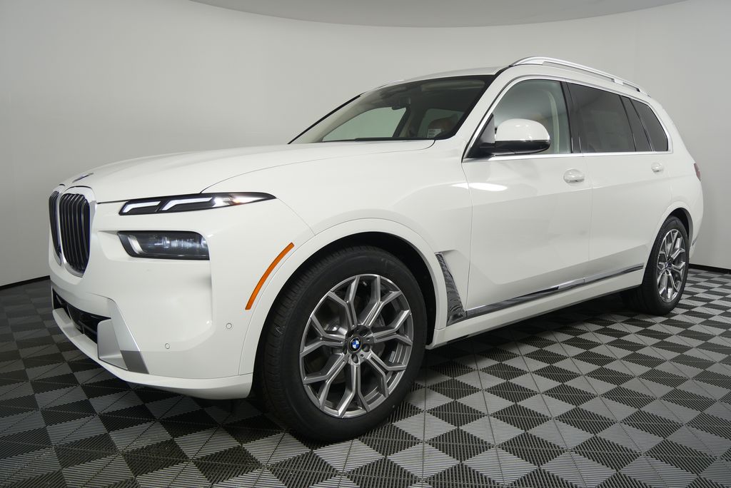 Thumbnail: 2026 BMW X7 - 7