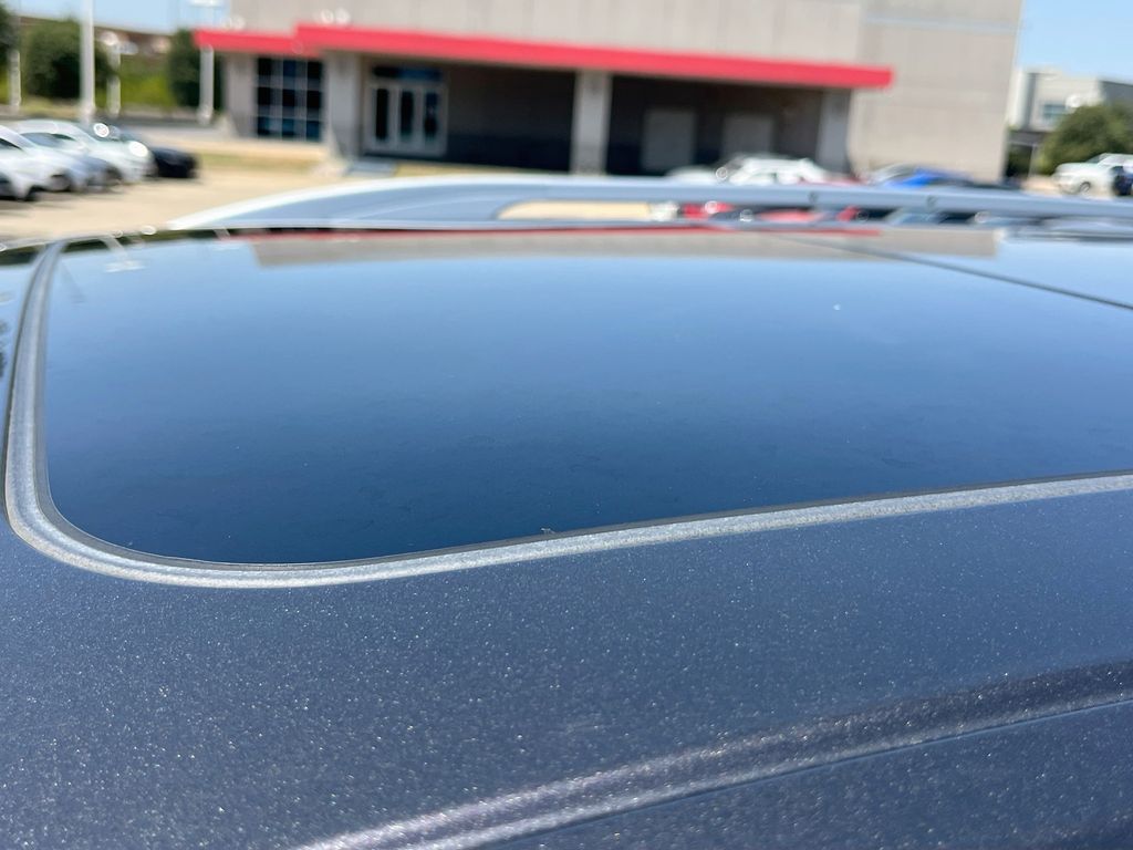 Used 2024 Gray INFINITI Sensory image 23