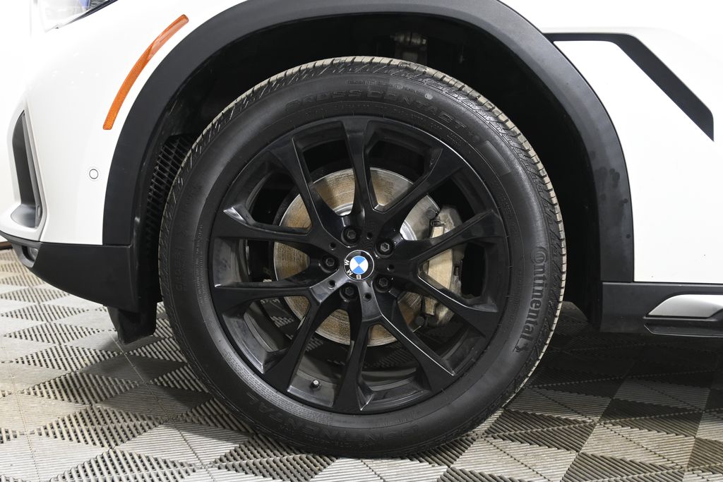 Thumbnail: 2020 BMW X6 - 12