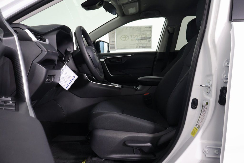 Thumbnail: 2025 Toyota RAV4 - 5