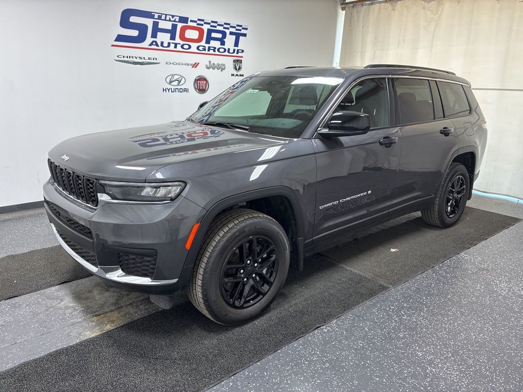 Baltic Gray Metallic Clearcoat 2026 Jeep Grand Cherokee L Laredo 4WD SUV / Crossover Four-Wheel Drive 8-Speed Automatic