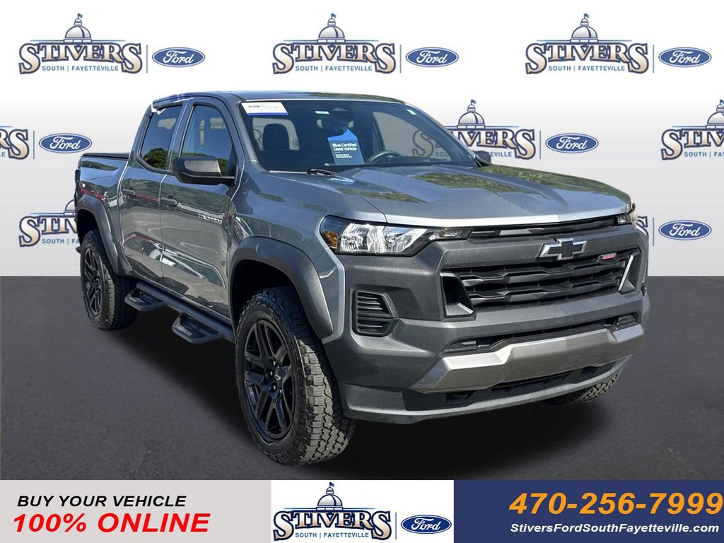 Sterling Gray Metallic 2024 Chevrolet Colorado Trail Boss Crew Cab 4WD Pickup Truck Four-Wheel Drive 8-Speed Automatic
