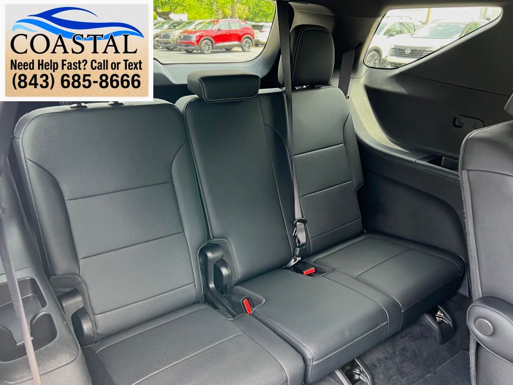2025 Chevrolet Traverse LT White at Bob Mills Chevrolet