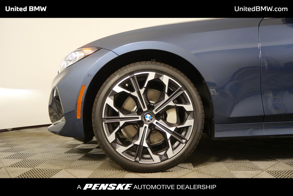 Thumbnail: 2026 BMW 3 Series - 7