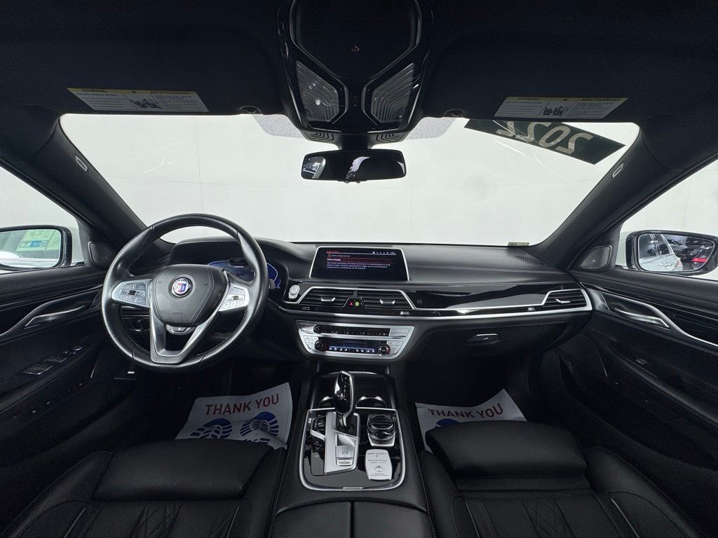 Thumbnail: 2022 BMW 7 Series - 20
