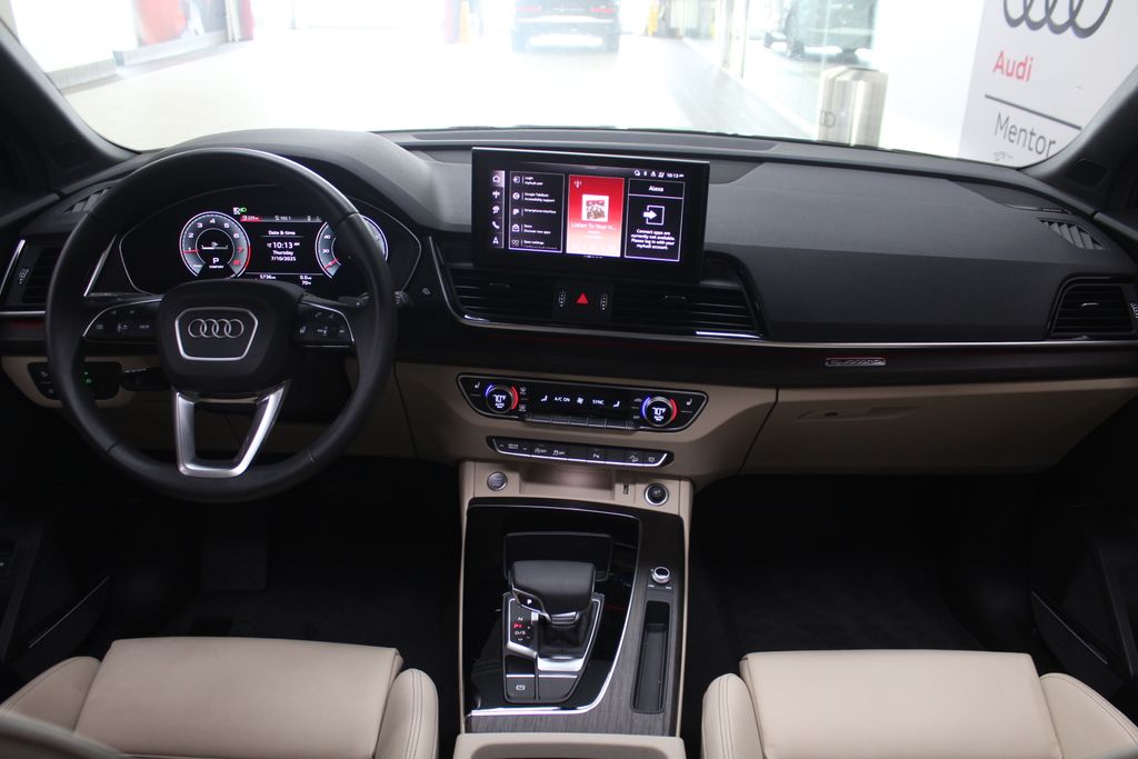 Thumbnail: 2025 Audi Q5 - 8