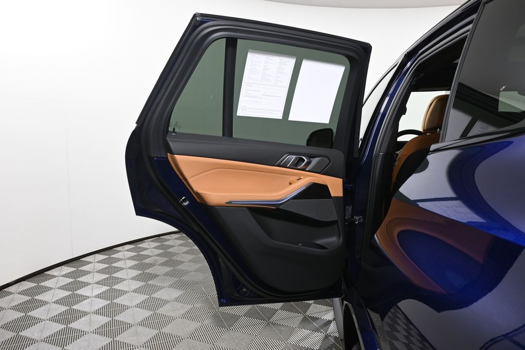 Thumbnail: 2026 BMW X5 - 26