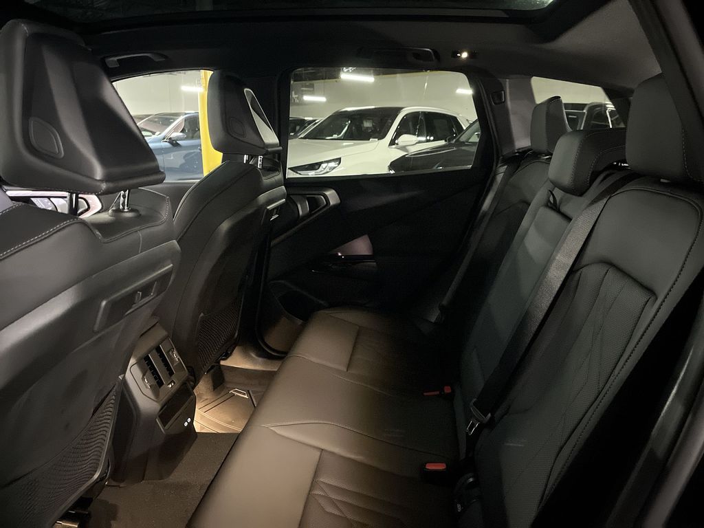 Thumbnail: 2026 BMW X3 - 23