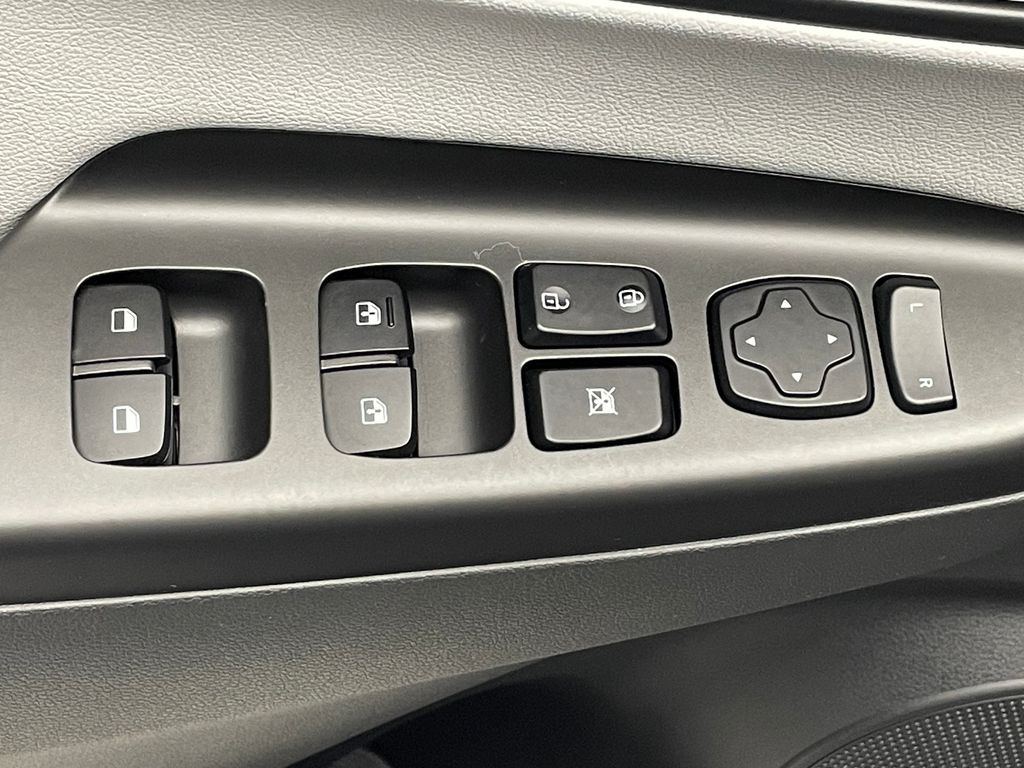 Thumbnail: 2023 Hyundai Kona - 17