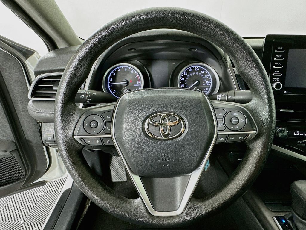 Thumbnail: 2022 Toyota Camry - 11