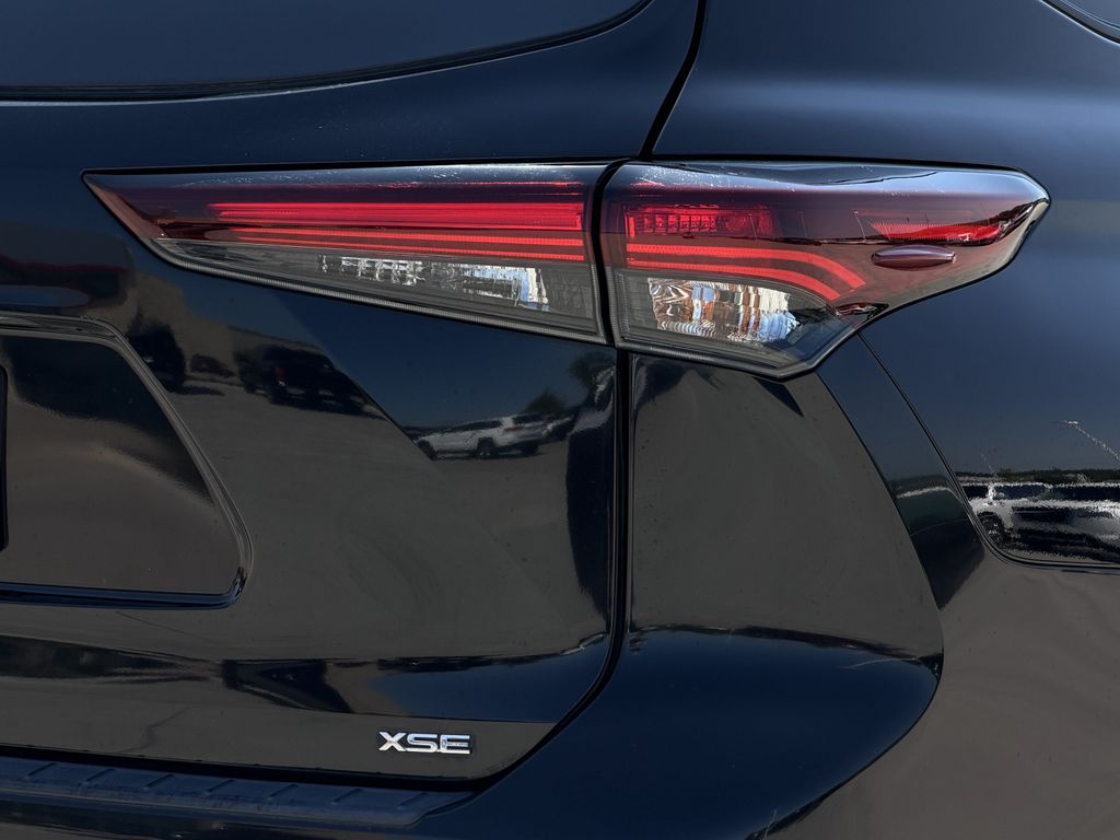 Used 2024 Toyota Highlander SUV