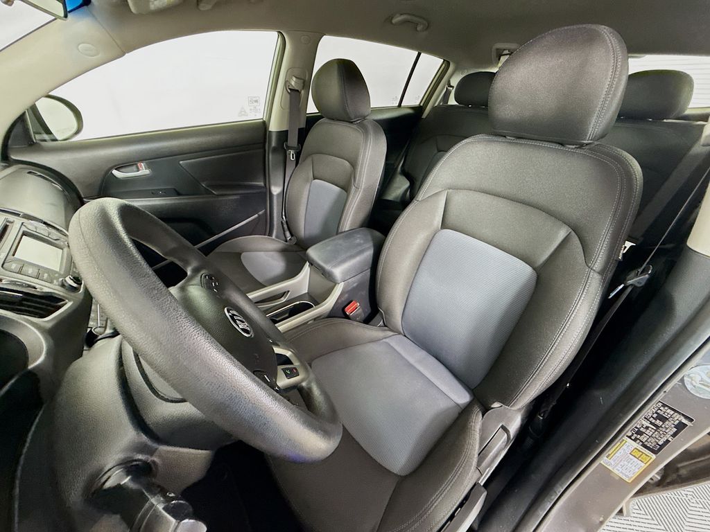Thumbnail: 2016 Kia Sportage - 19