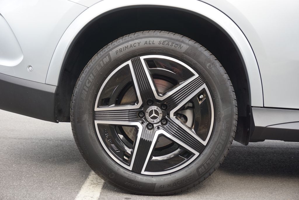 Thumbnail: 2025 Mercedes-Benz GLC - 18