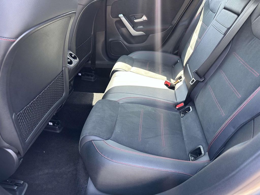 2023 Mercedes-Benz CLA 250 24