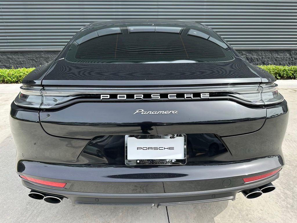 Thumbnail: 2023 Porsche Panamera - 11