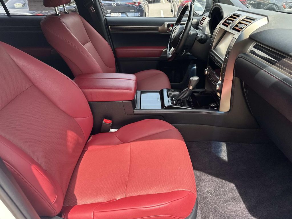 Thumbnail: 2021 Lexus GX - 11
