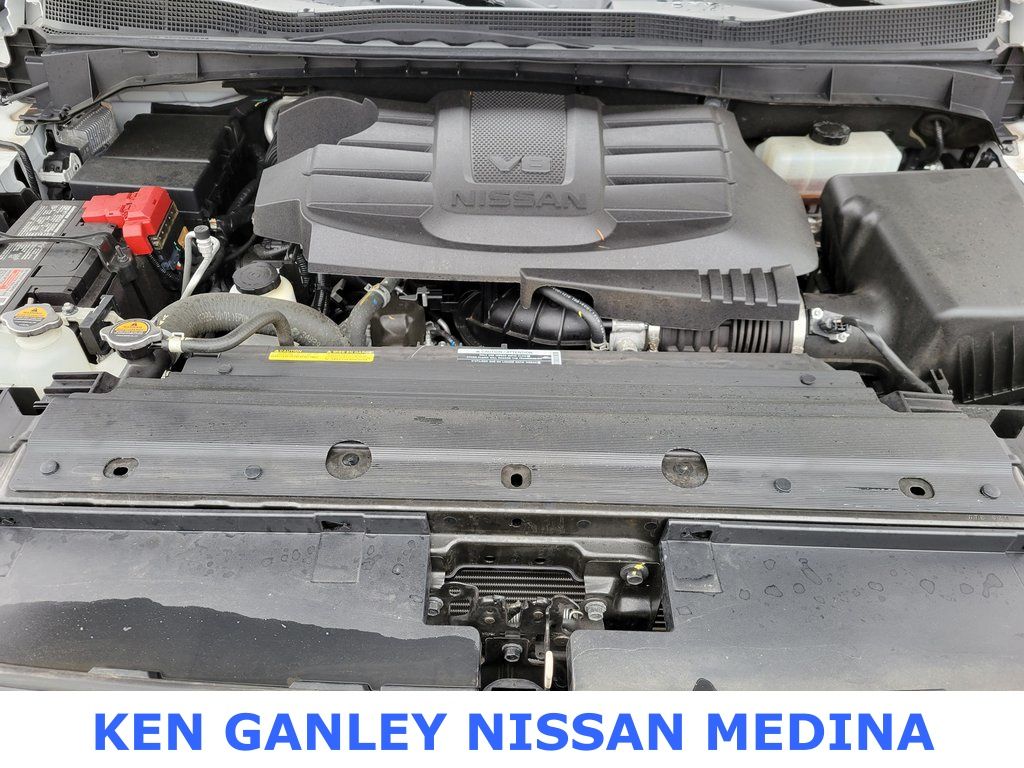 2023 Nissan Titan SV photo