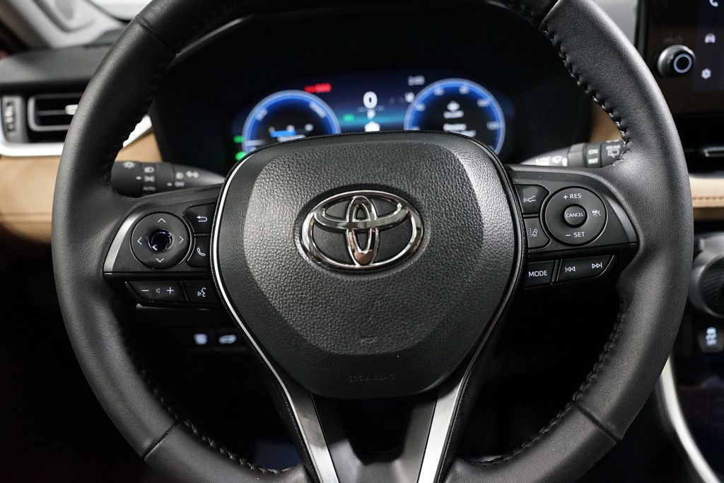 Thumbnail: 2024 Toyota RAV4 - 12