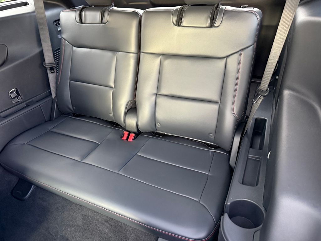 2026 Ford Explorer ST - Photo 11