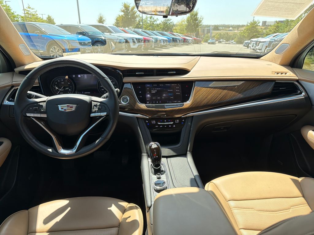 Used 2020 White Cadillac Premium Luxury image 30