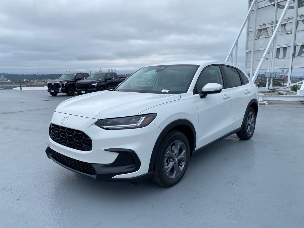 View vehicle photo 7