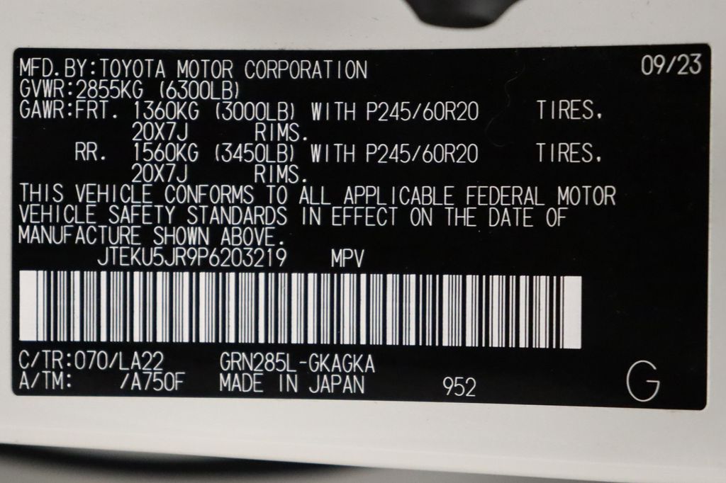 2023 Toyota 4Runner Limited 17