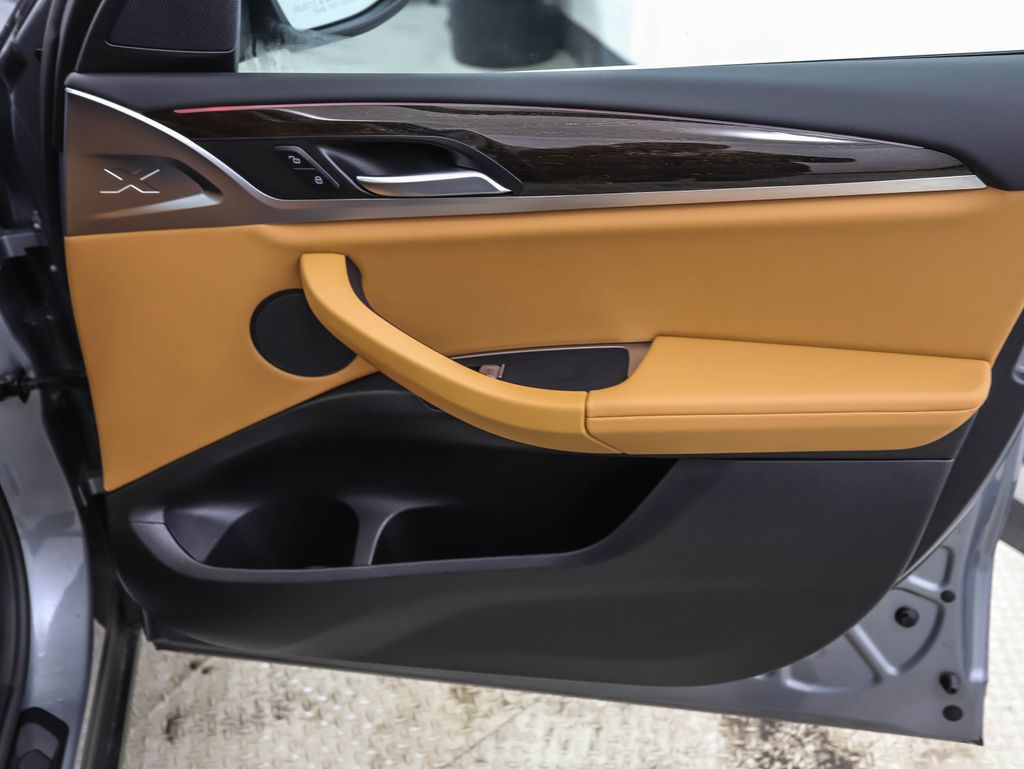 Thumbnail: 2024 BMW X3 - 28