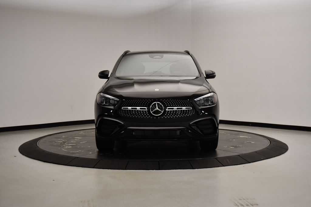 2025 Mercedes-Benz GLA 250 4MATIC 8