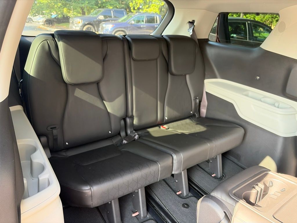 Used 2022 Red Kia SX image 19