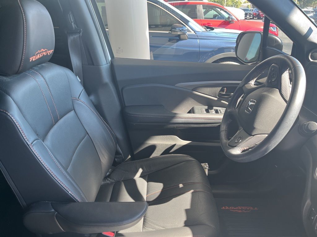 Thumbnail: 2023 Honda Passport - 4